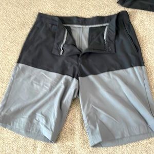 Size 32 Nike golf short